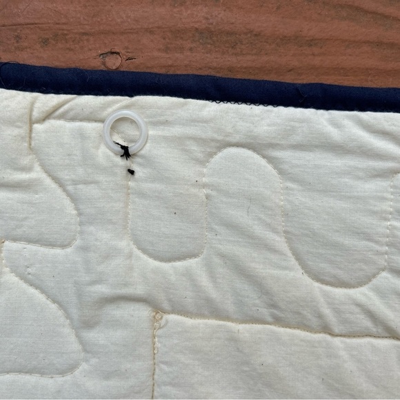 Handmade Quilted Wall Hanging with Floral Design - Picture 5 of 7